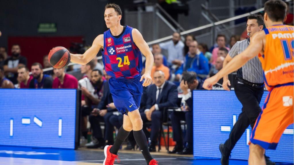 Kuric, durante el partido entre el Barça Lassa y Valencia Basket.