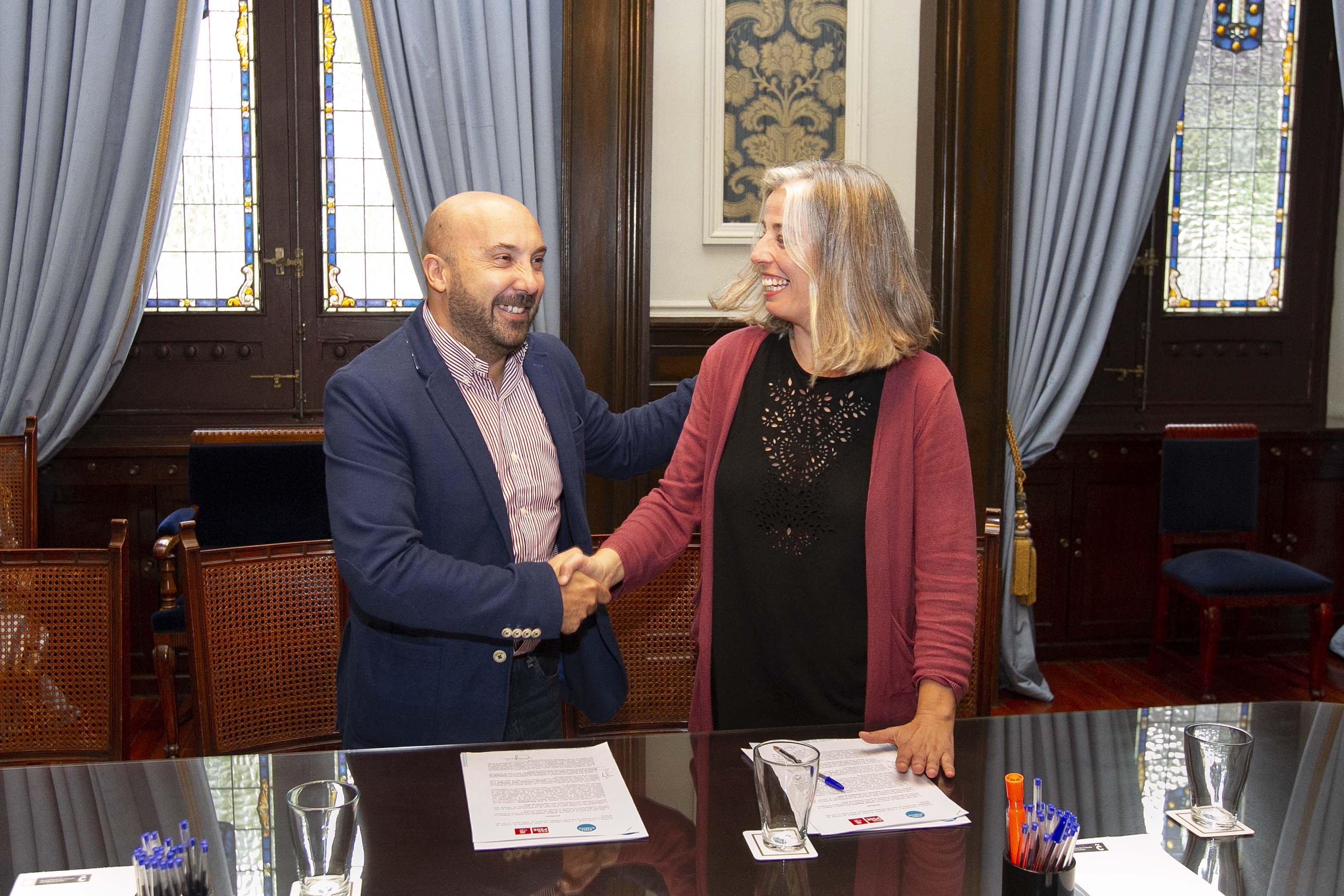 Jose Manuel Lage (a la derecha) y María García (a la izquierda)