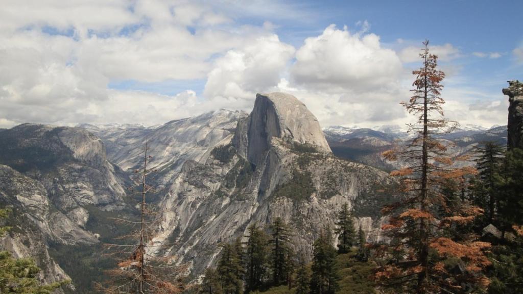 La Half Dome, una de las formaciones rocosas más conocidas en todo Estados Unidos.