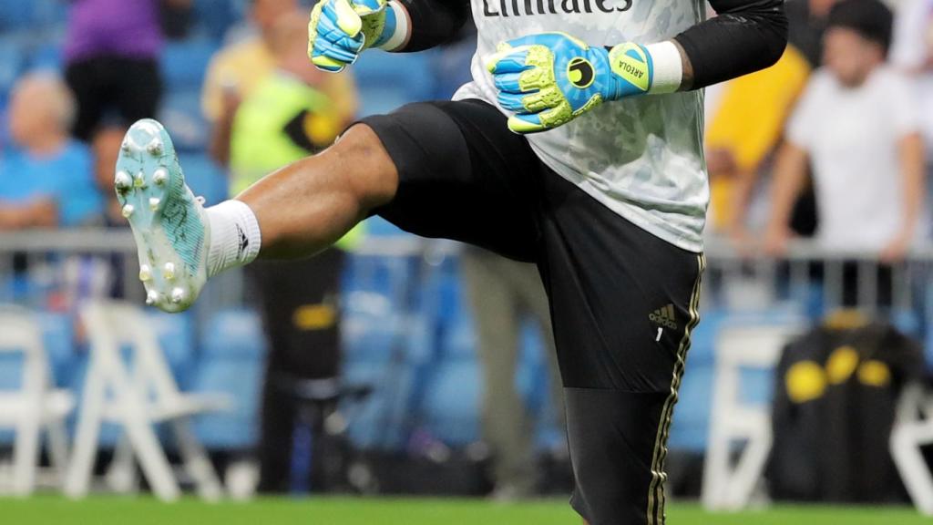 Areola calienta en el Santiago Bernabéu antes de su debut