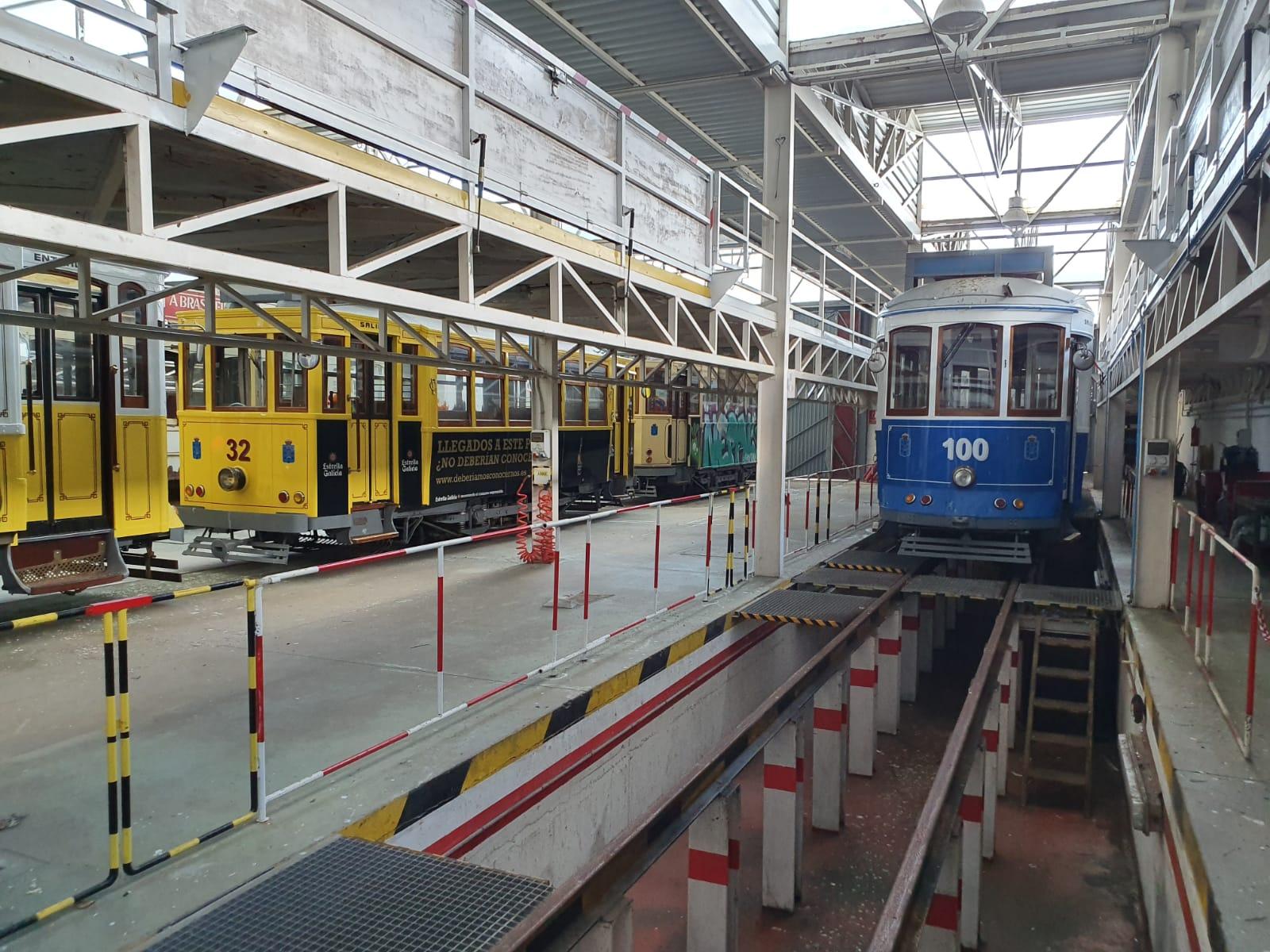 Los vehículos se guardan en una cochera próxima a la Torre Hércules (@Tranvias)