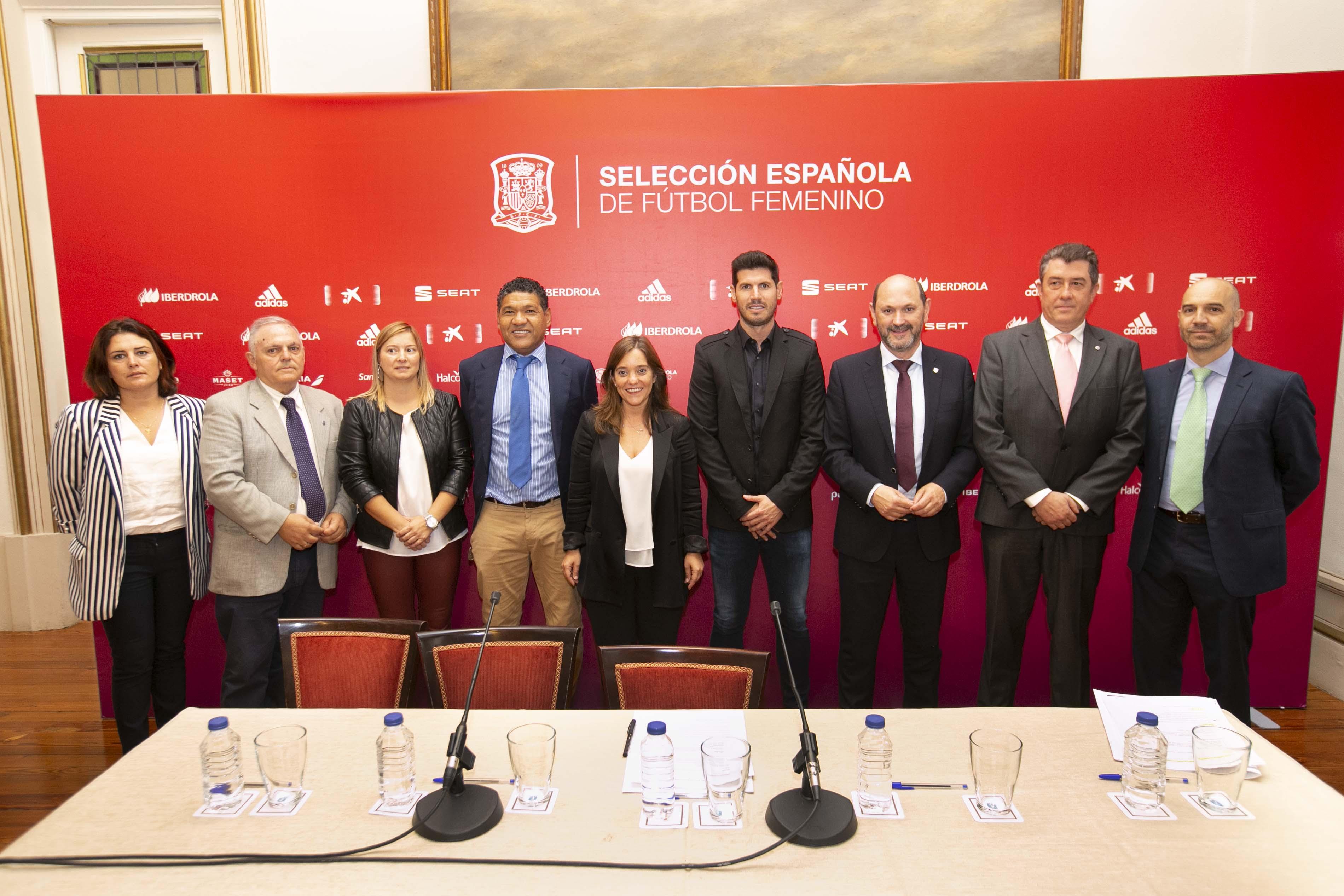 Presentación del encuentro en María Pita