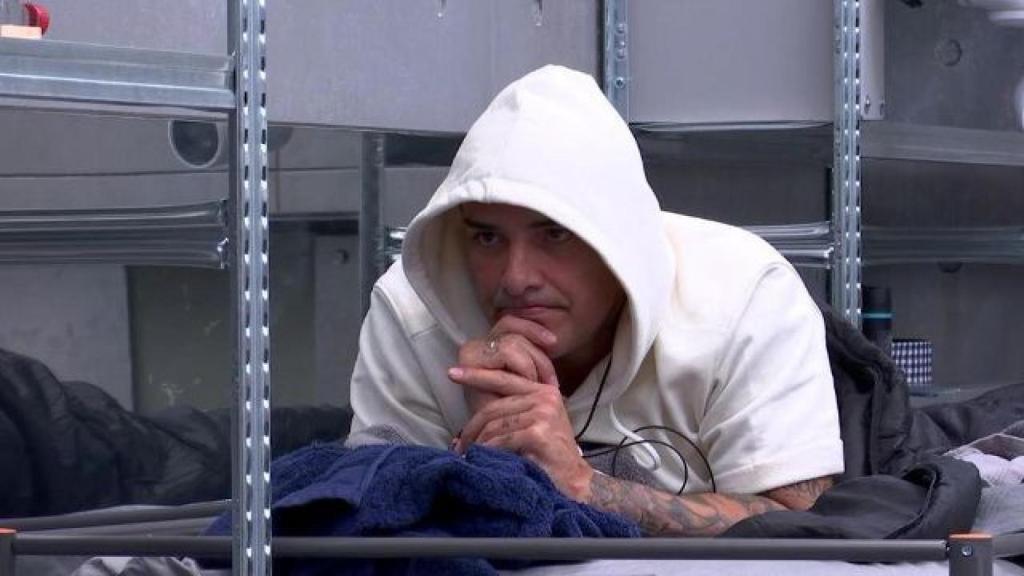 Dinio García no ha terminado de creerse la traición de Kiko Jiménez y 'El Cejas'.