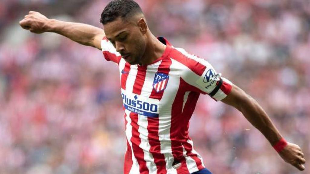 Renán Lodi con el Atlético de Madrid.