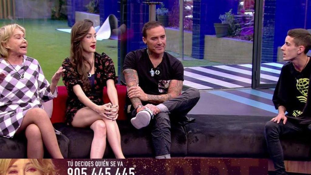 Las explicaciones no convencieron a Mila, que acusó a los líderes de haberla traicionado.