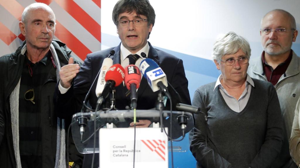 Rueda de prensa de Carles Puigdemont en Waterloo tras la reunión del Consejo de la República.