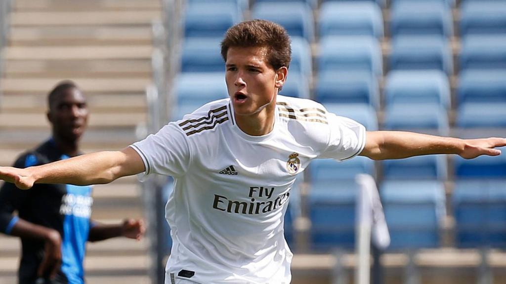 Latasa, en un partido del Juvenil A del Real Madrid en la UEFA Youth League