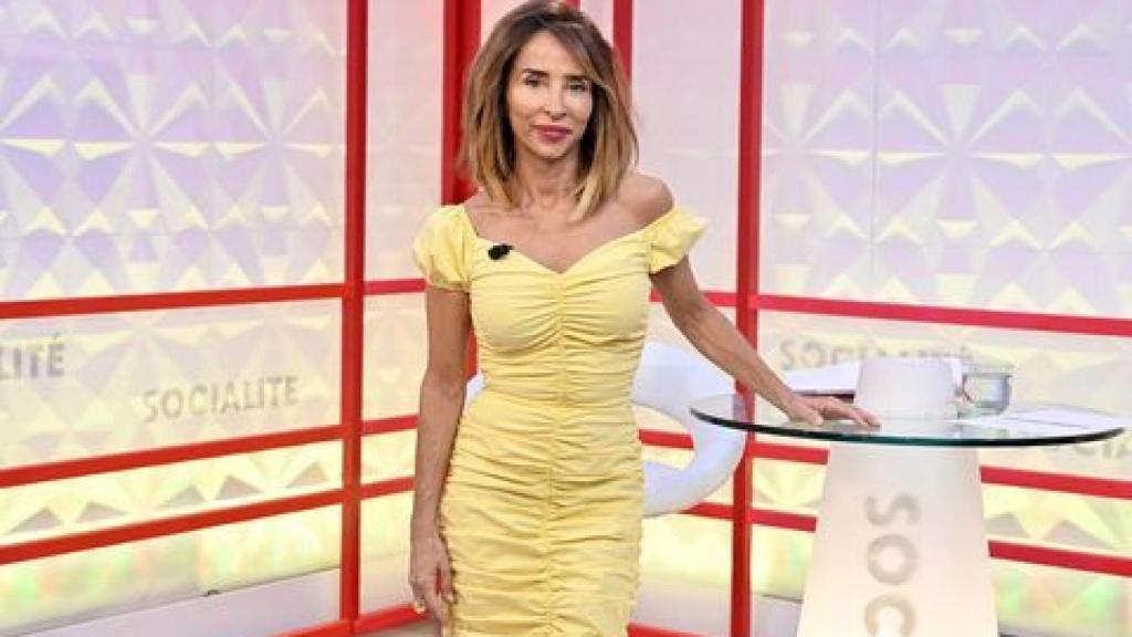 En la actualidad María Patiño divide su tiempo entre 'Socialité', 'Sálvame' y 'Sábado Deluxe'.