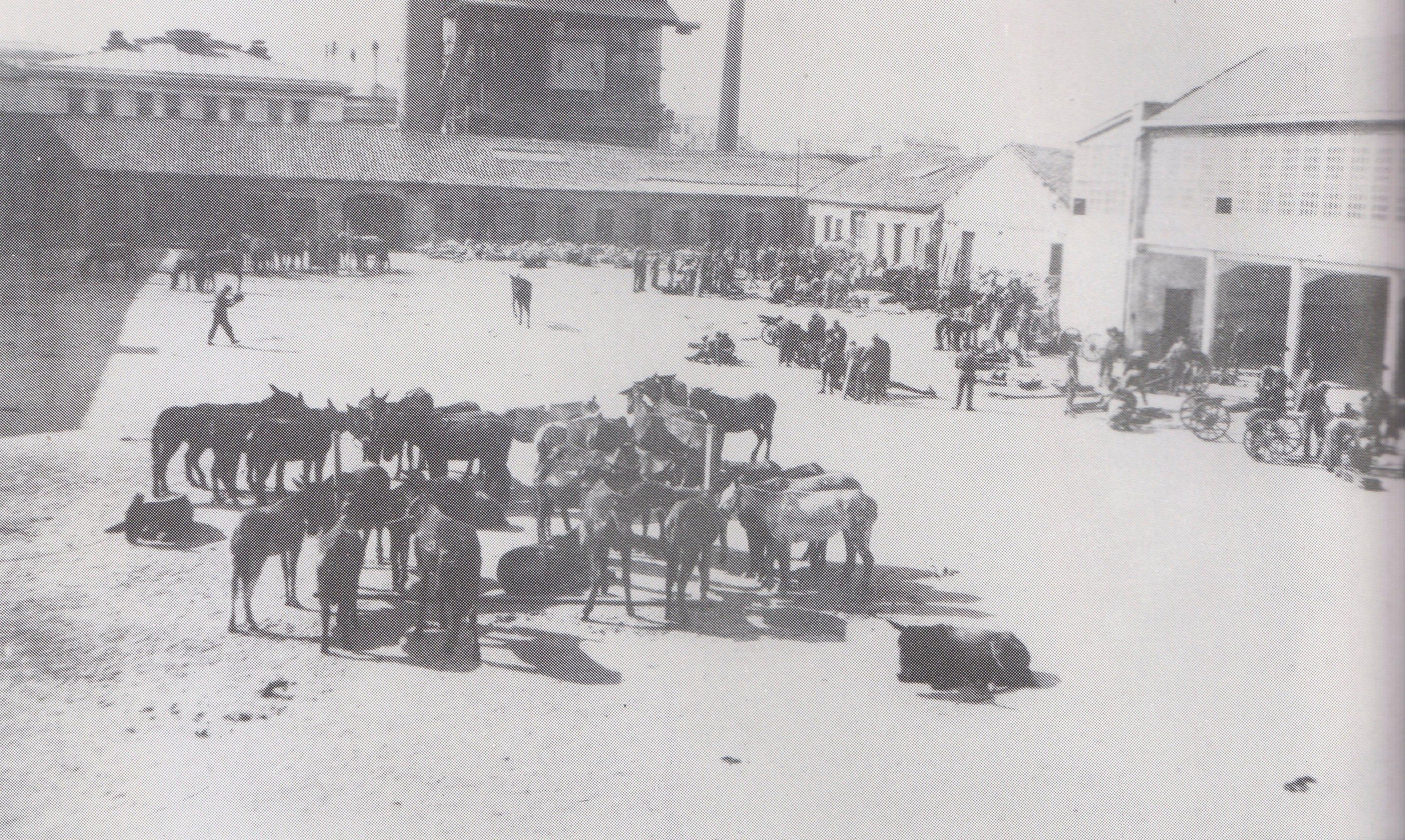 El patio del colegio Salesianos a principios del siglo XX