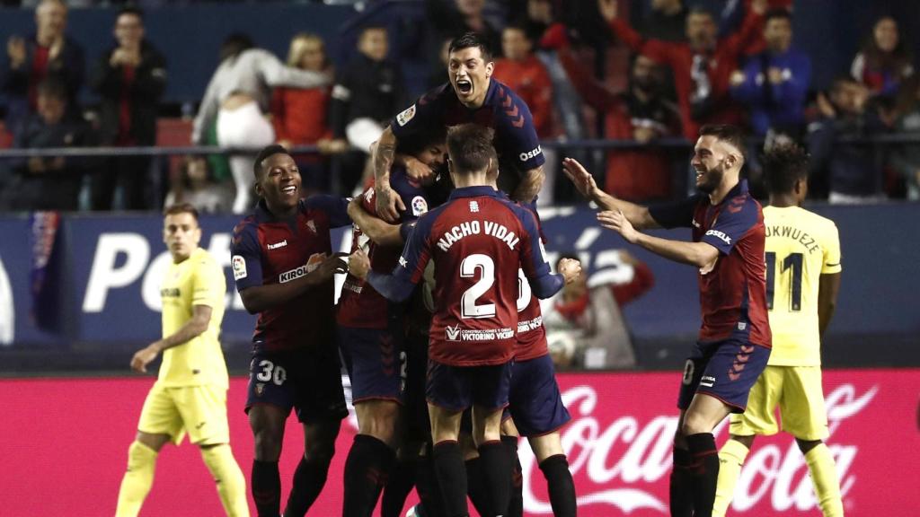 Los jugadores de Osasuna celebran uno de los goles ante el Villarreal