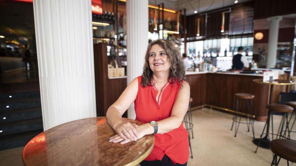 Elvira Roca considera que es necesaria la reconstrucción de una historia unitaria.