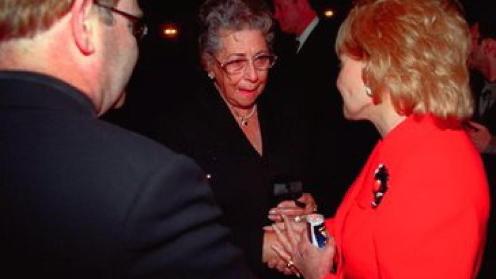 Sheila Farebrother, madre de Elton John, siempre ha sido muy crítica con el músico.