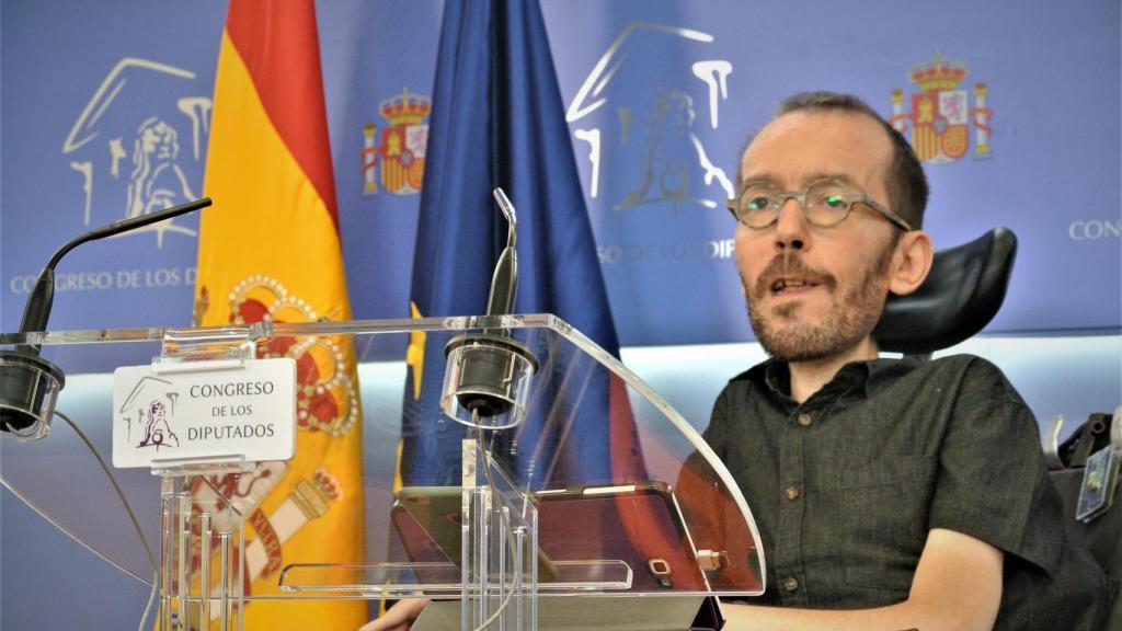 Pablo Echenique, en rueda de prensa en el Congreso.