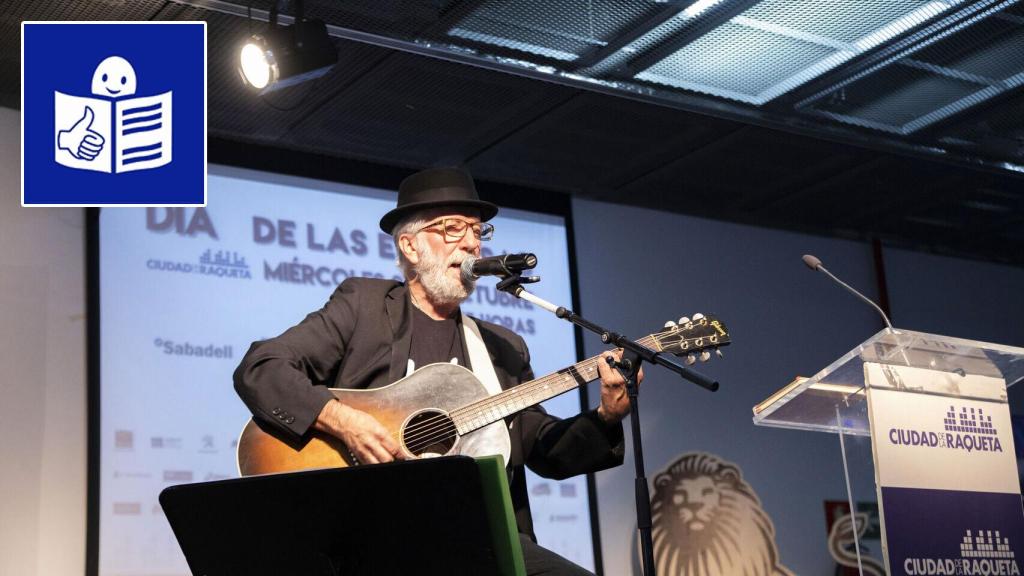 Pancho Varona canta en La Ciudad de la Raqueta.
