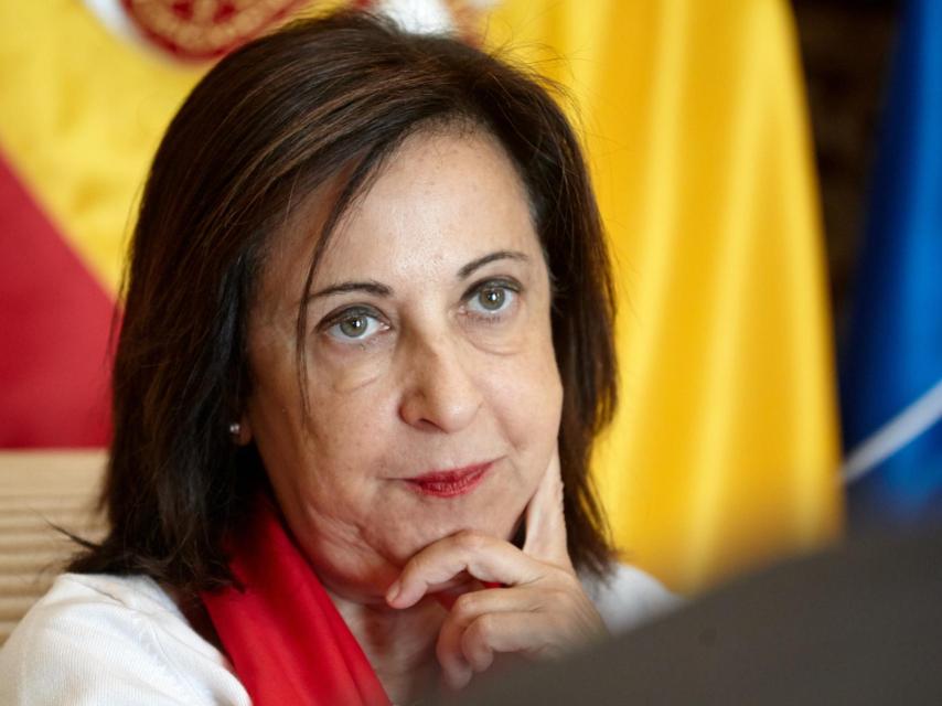 Margarita Robles ha querido visitar las zonas afectadas por las inundaciones en Murcia.