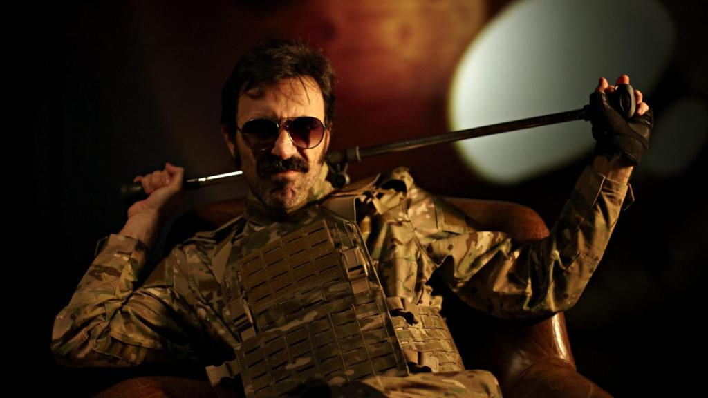 Israel Elejalde caracterizado como Ricardo III.