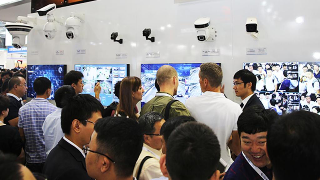 Exposición de las cámaras de Dahua, en una feria.