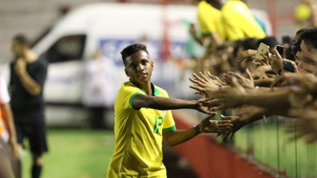 Rodrygo Goes con la selección brasileña
