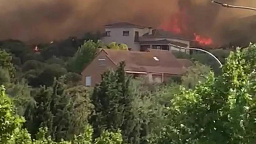 La urbanización de Montesión durante el incendio del pasado verano