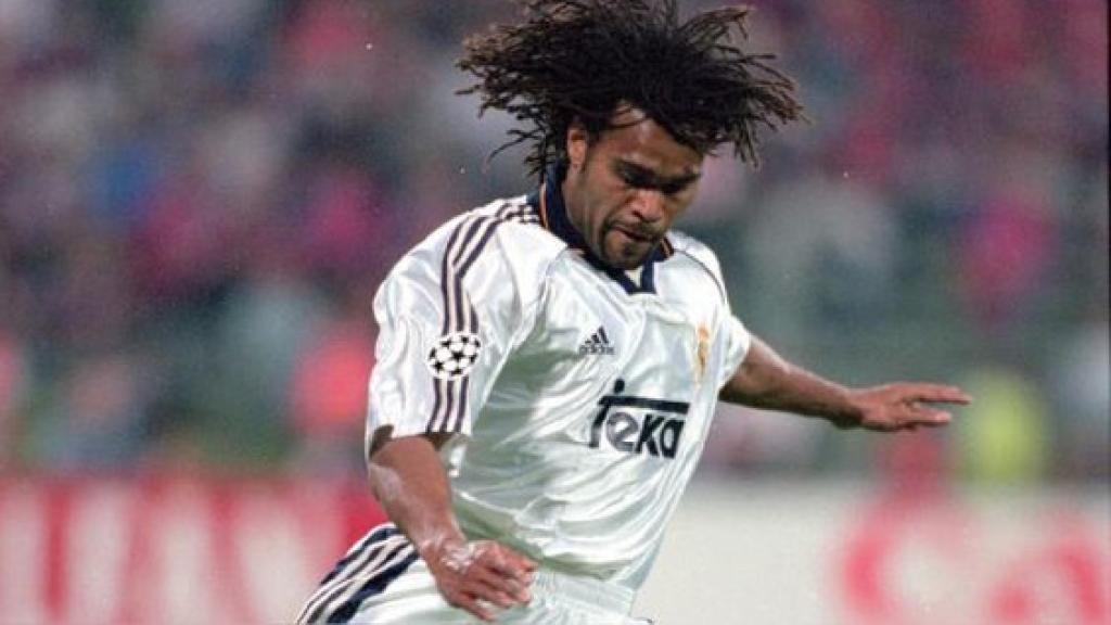 Christian Karembeu, en un partido del Real Madrid
