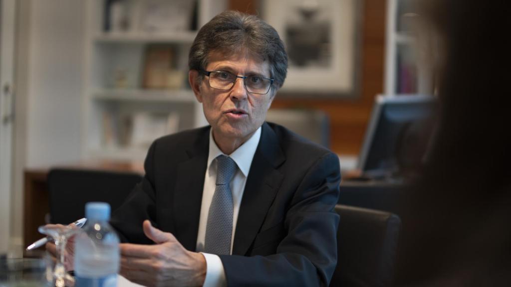 Humberto Arnés en un momento durante la entrevista.