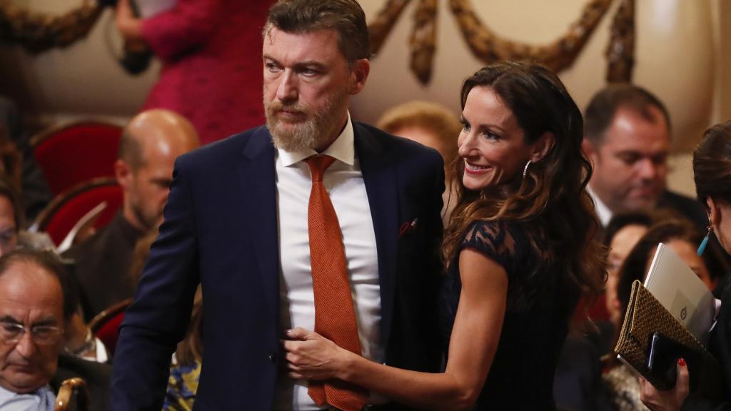 Telma Ortiz y su pareja, el irlandés Robert Gavin.