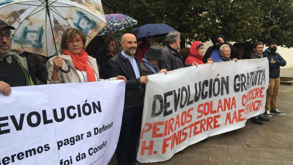 Protesta en A Coruña por los terrenos en manos de defensa