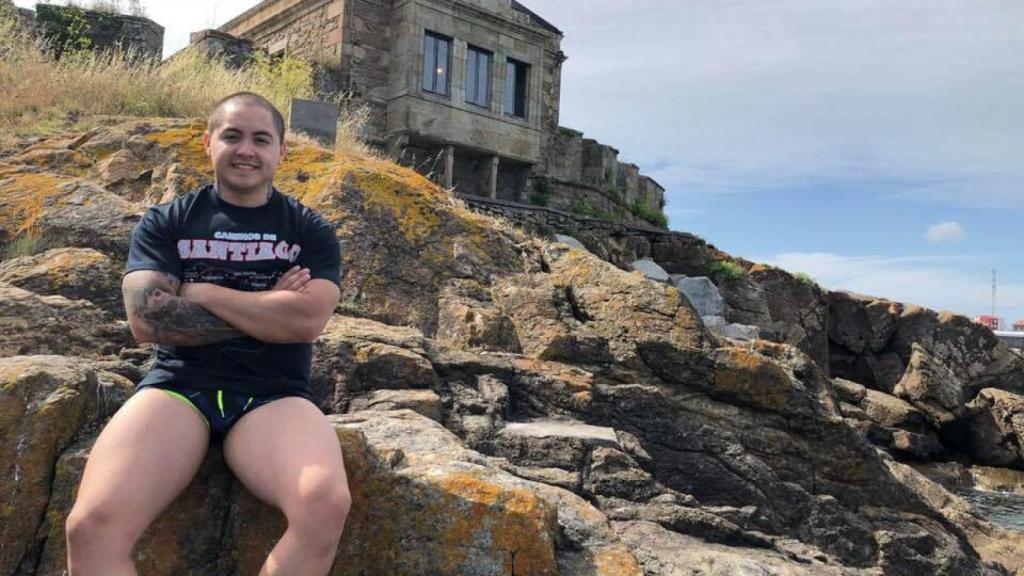 Leo, el tatuador, preseuntamente asesino de una joven de 18 años.