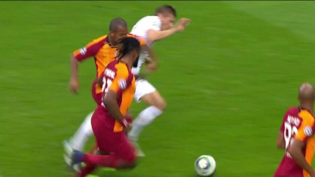 Posible penalti no pitado sobre Toni Kroos