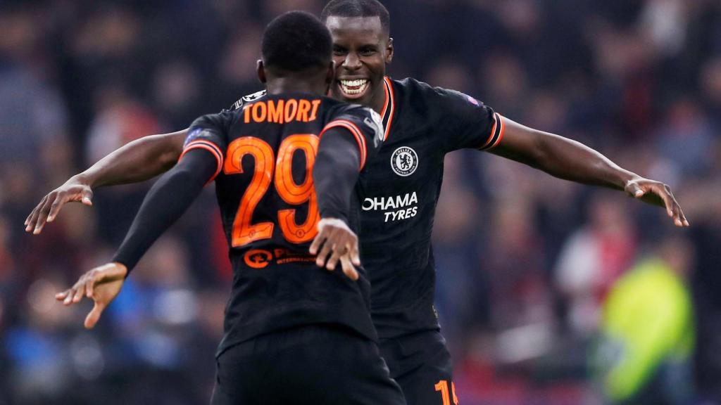 Zouma frente al Ajax