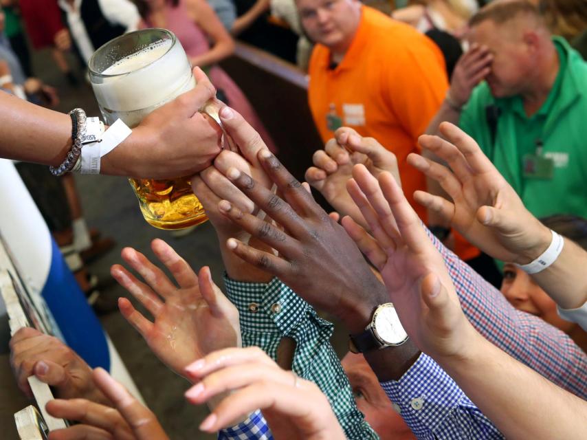 Dejar la cerveza un año tiene beneficios.