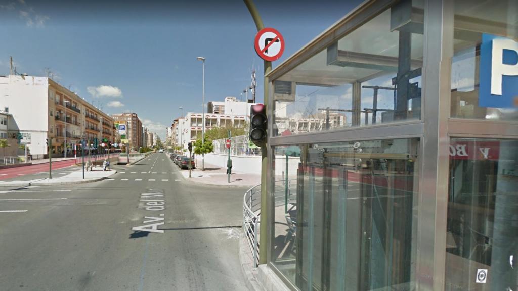 Los hechos sucedieron en la Avenida del Mar, cerca de una de las paradas del TRAM.