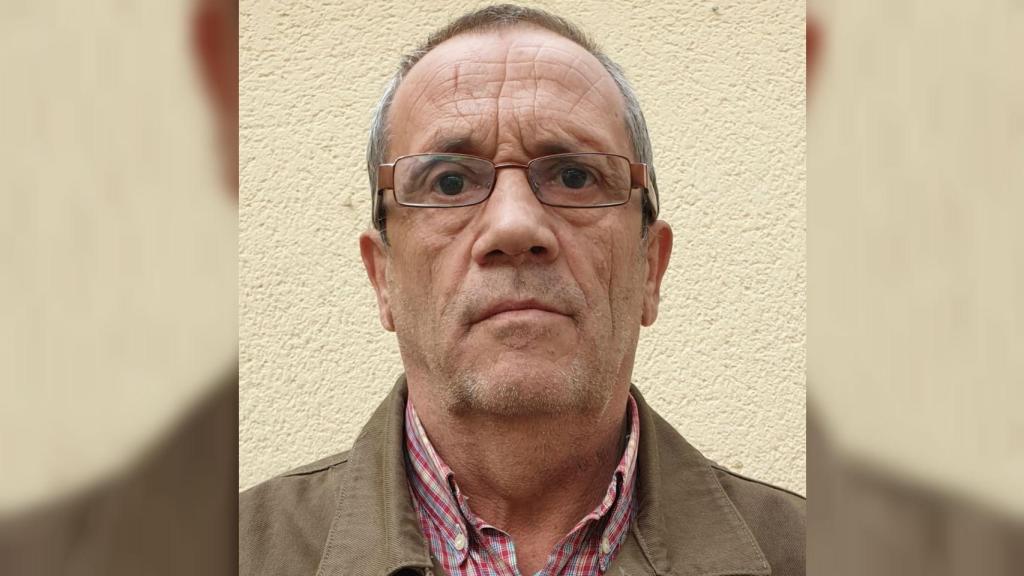 Francisco Pérez vive en un barrio obrero de Sevilla.