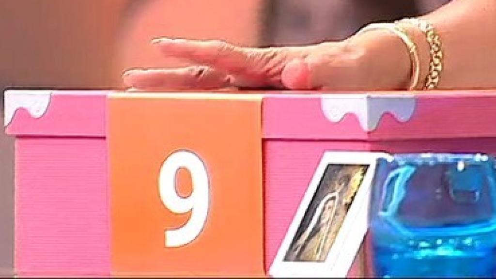 Caja número 9 de 'Allá tú'.