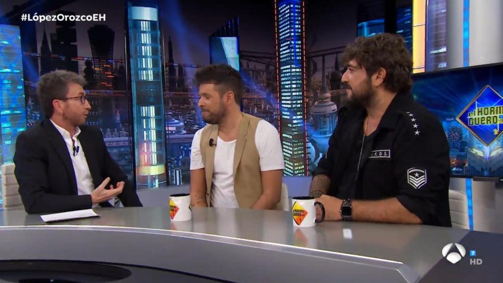 Pablo Motos junto a sus invitados, Pablo López y Orozco.