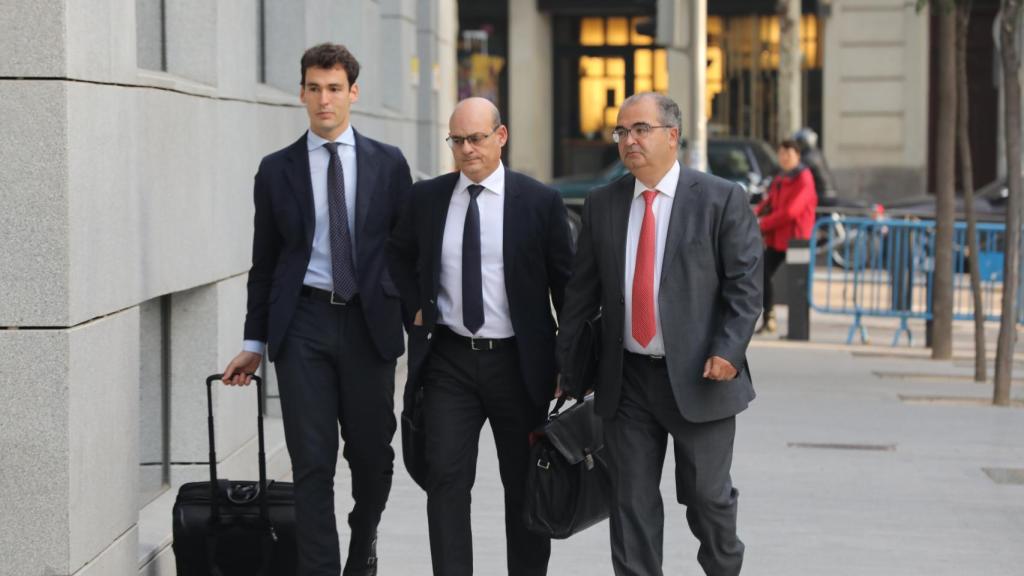 Ron aporta al juez miles de expedientes para defender sus tasaciones y la ampliación