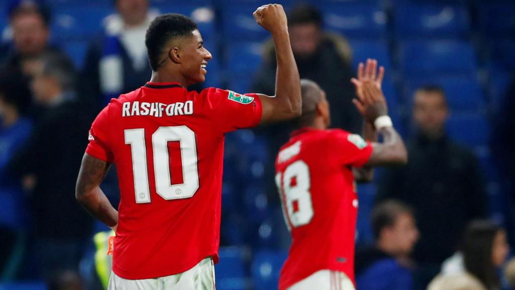 Rashford celebra con el Manchester United