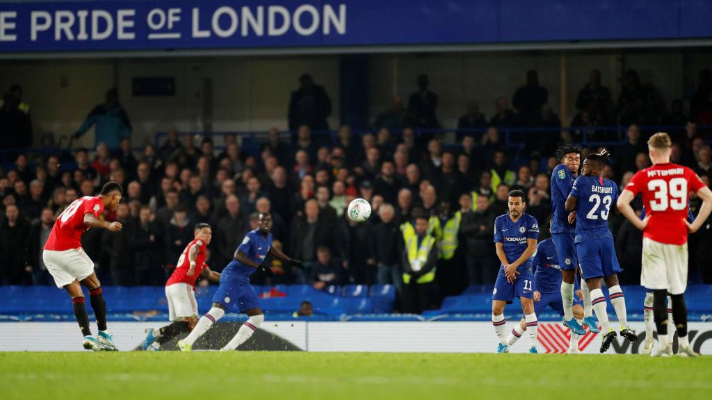 Rashford metió un golazo con el Manchester United de falta