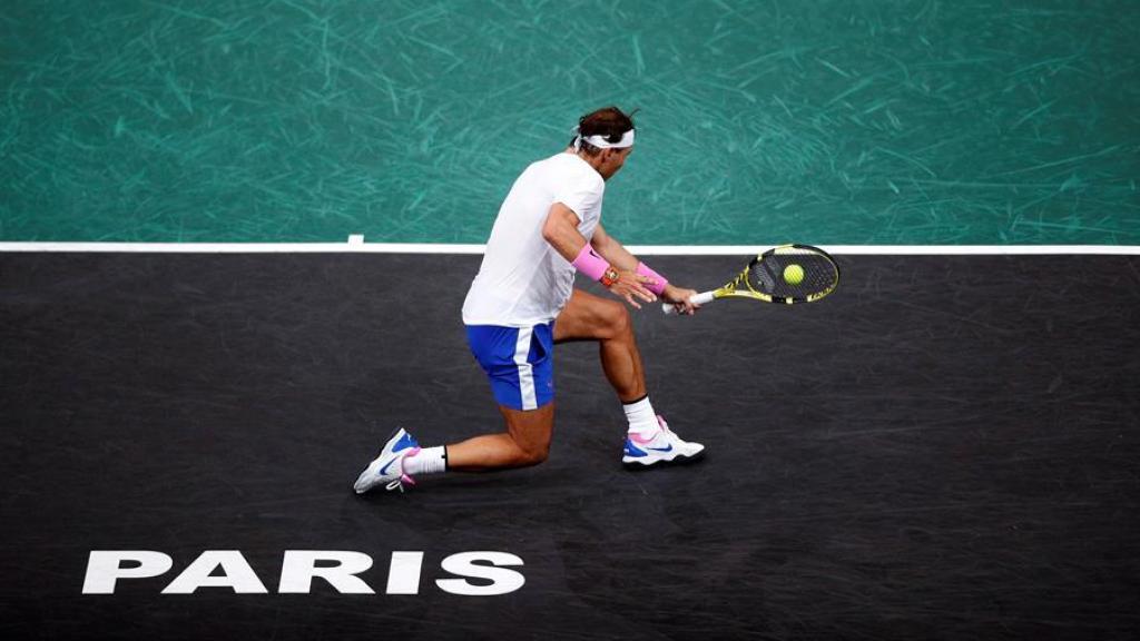 Nadal, jugando en el Masters 1000 de París-Bercy.