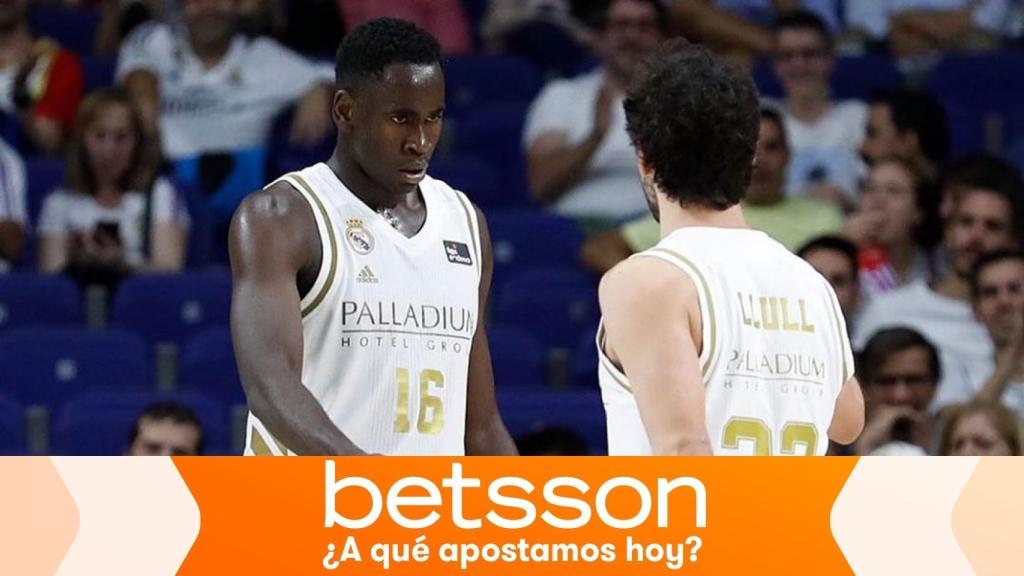 Llull y Garuba, en un partido del Real Madrid de baloncesto