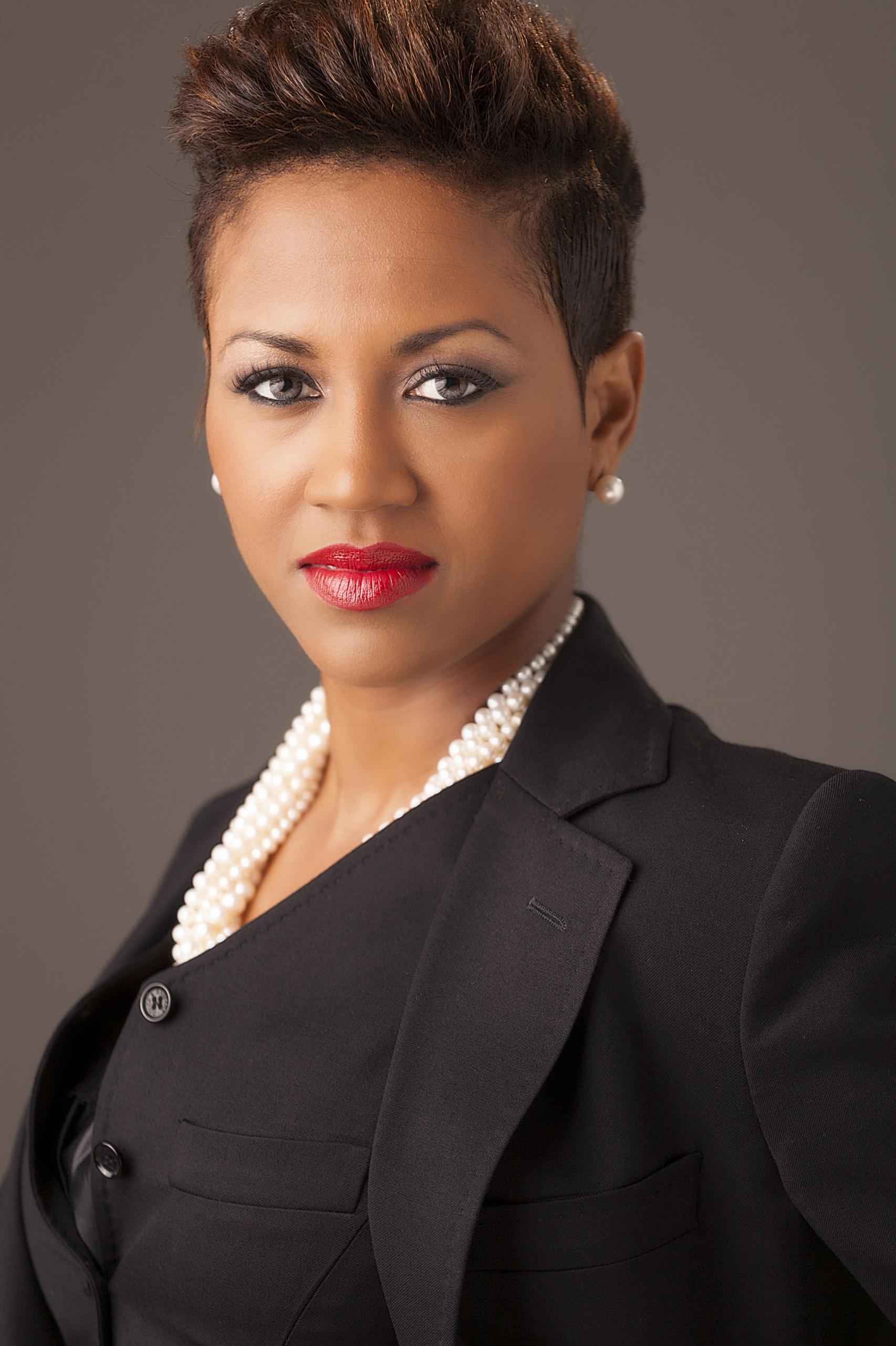 Neyvi Tolentino, probablemente la abogada en España que más casos de sefardíes recibe.