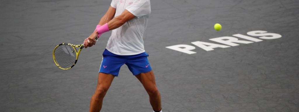 Nadal, jugando en el Masters 1000 de París-Bercy.