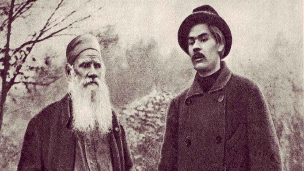 Tolstói y Gorki en Yásnaia Poliana en 1900