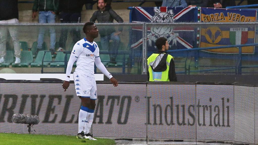 Mario Balotelli sufre insultos racistas