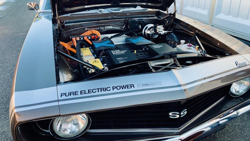 Camaro del año 1969 convertido a eléctrico.