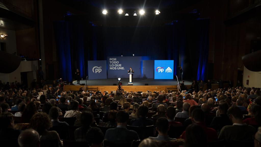 Vista general del Auditorio Príncipe Felipe de Oviedo durante el mitin del PP.
