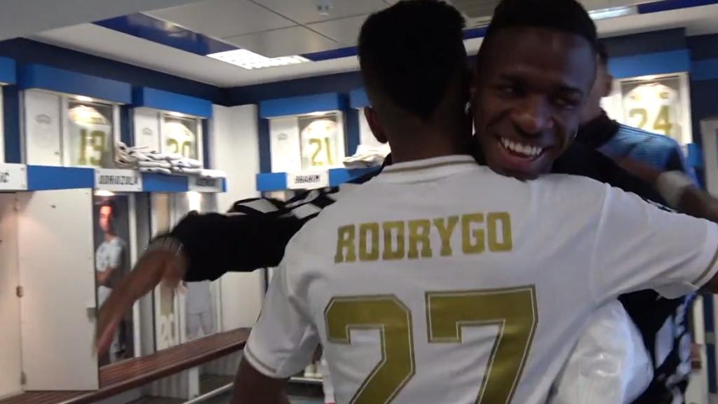 Vinicius felicita a Rodrygo tras su hat trick al Galatasaray