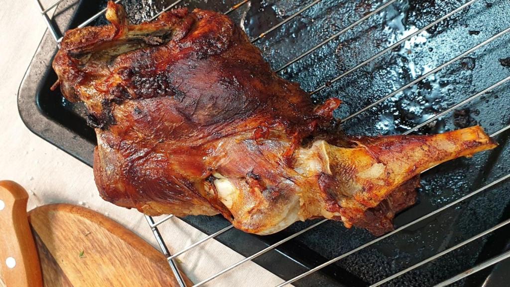 Una pieza de cordero.