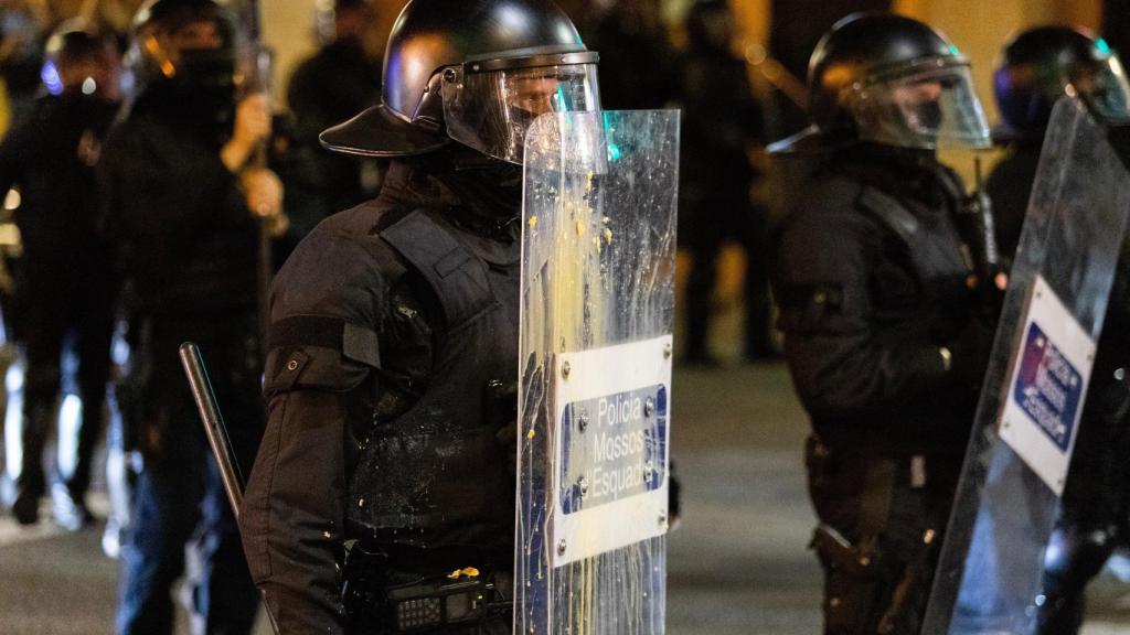 Un agente en Barcelona.