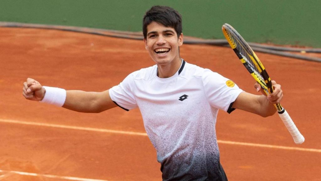 Carlos Alcaraz celebra una victoria